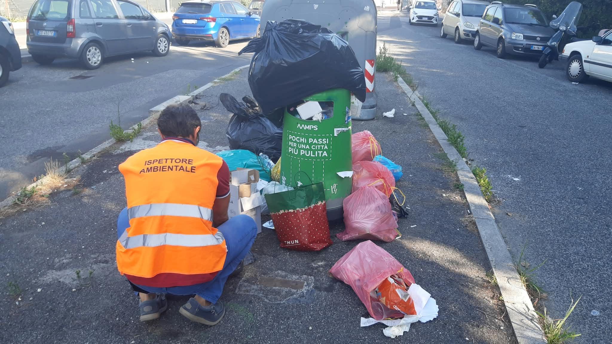 Lo scempio ambientale in via di Salviano