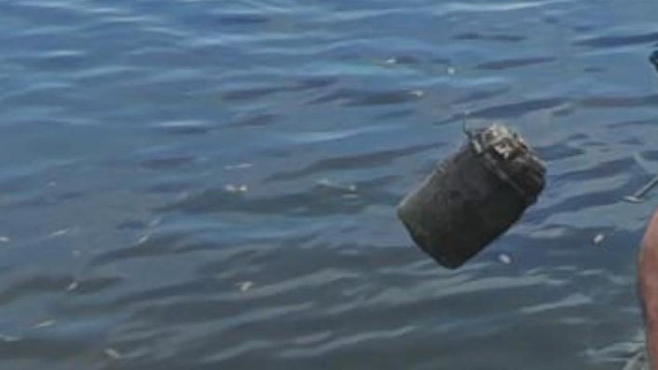 La bomba pescata nel canale Diversivo a Finale