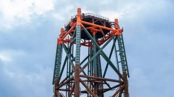 Piombino, ecco la maxi piattaforma offshore costruita nel cantiere portuale