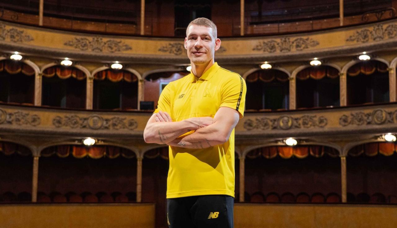Andrea Belotti al Modena: la prima foto in gialloblù e il benvenuto di Rivetti
