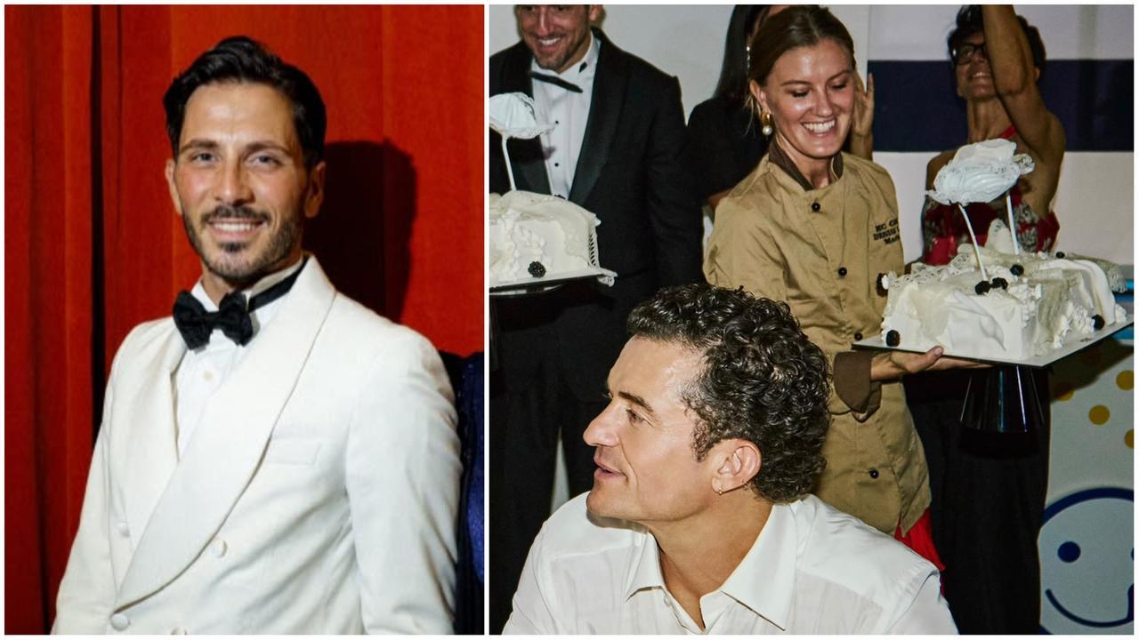 Giuseppe Manieri e Maria Compagnoni con la torta per Orlando Bloom