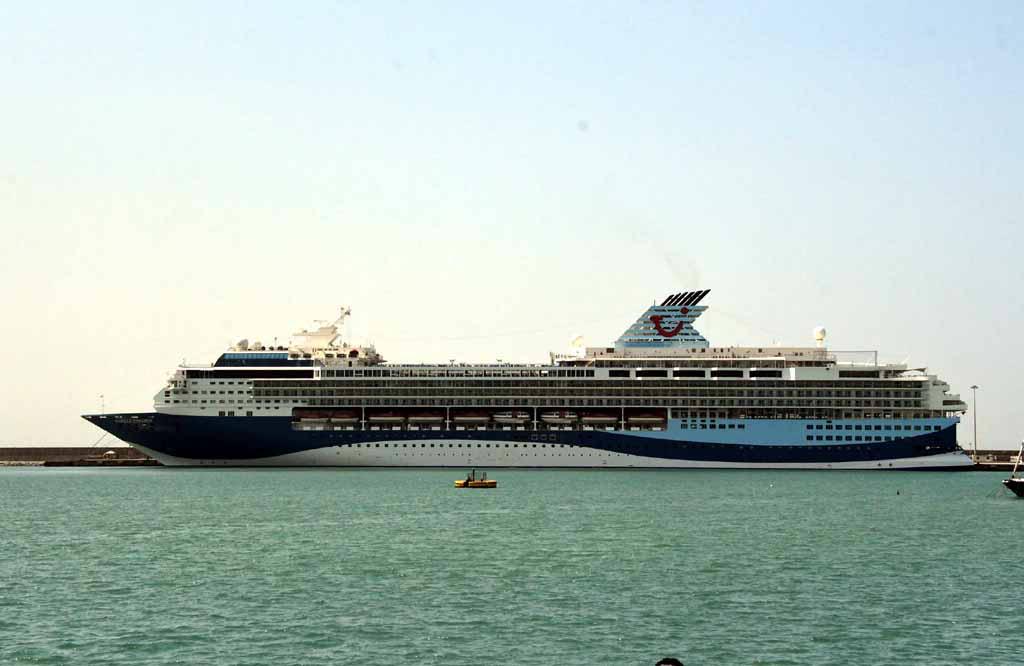 
	La nave da crociera "Marella Explorer"

