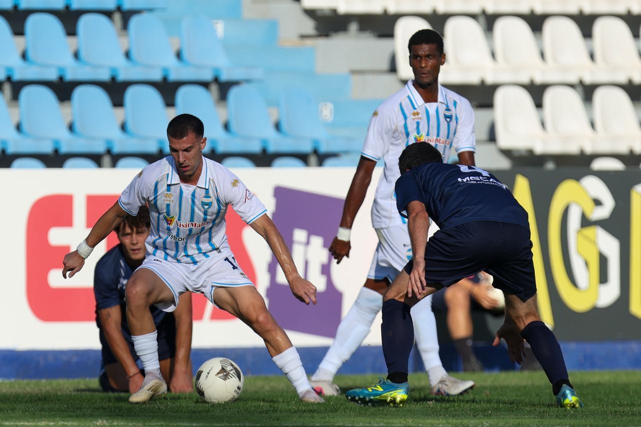 Dribbling e qualità per la Spal. De Grazia, l’esterno che ha giocato in serie C e a Malta, si racconta