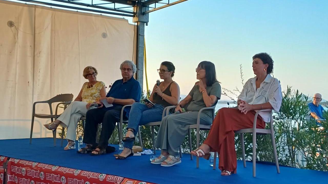 Festa dell’Unità ad Alghero, Realacci: «L’isola ha perso tempo, le rinnovabili sono il futuro»