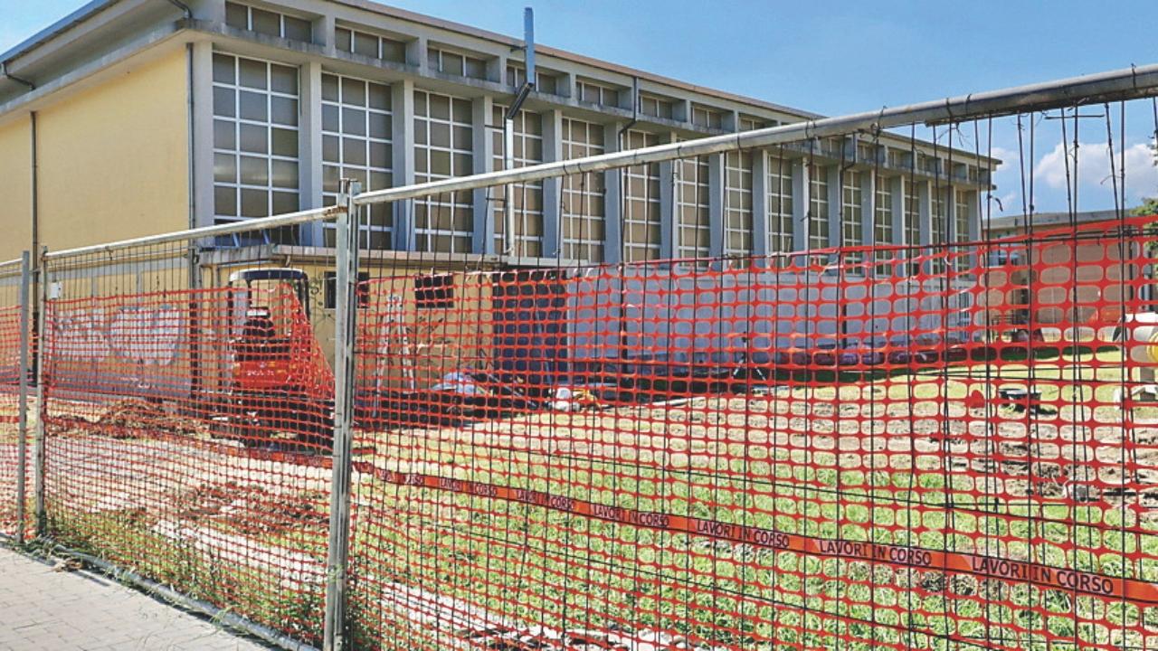 Pontedera, slitta ancora la nuova palestra al villaggio scolastico: i costi, i tempi e tutti gli interventi
