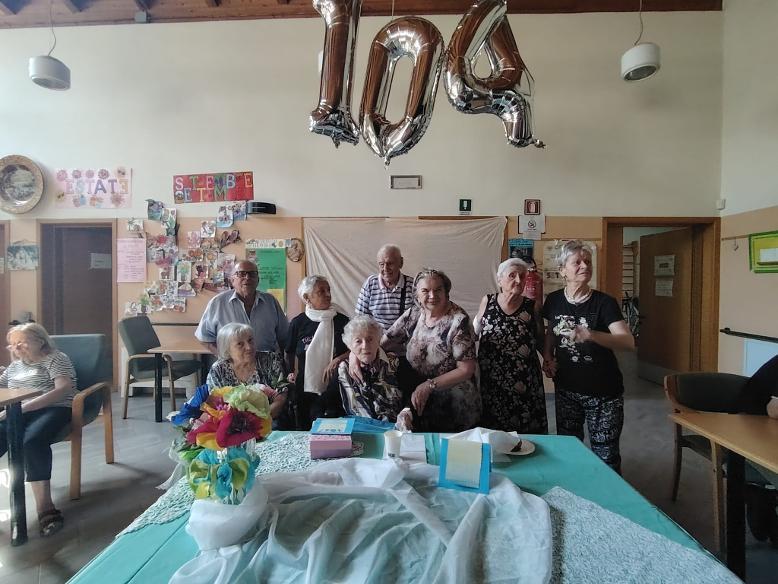 Oliviera Ferrari, 104 anni e una vita da pioniera: fu la prima imprenditrice donna di Reggio Emilia