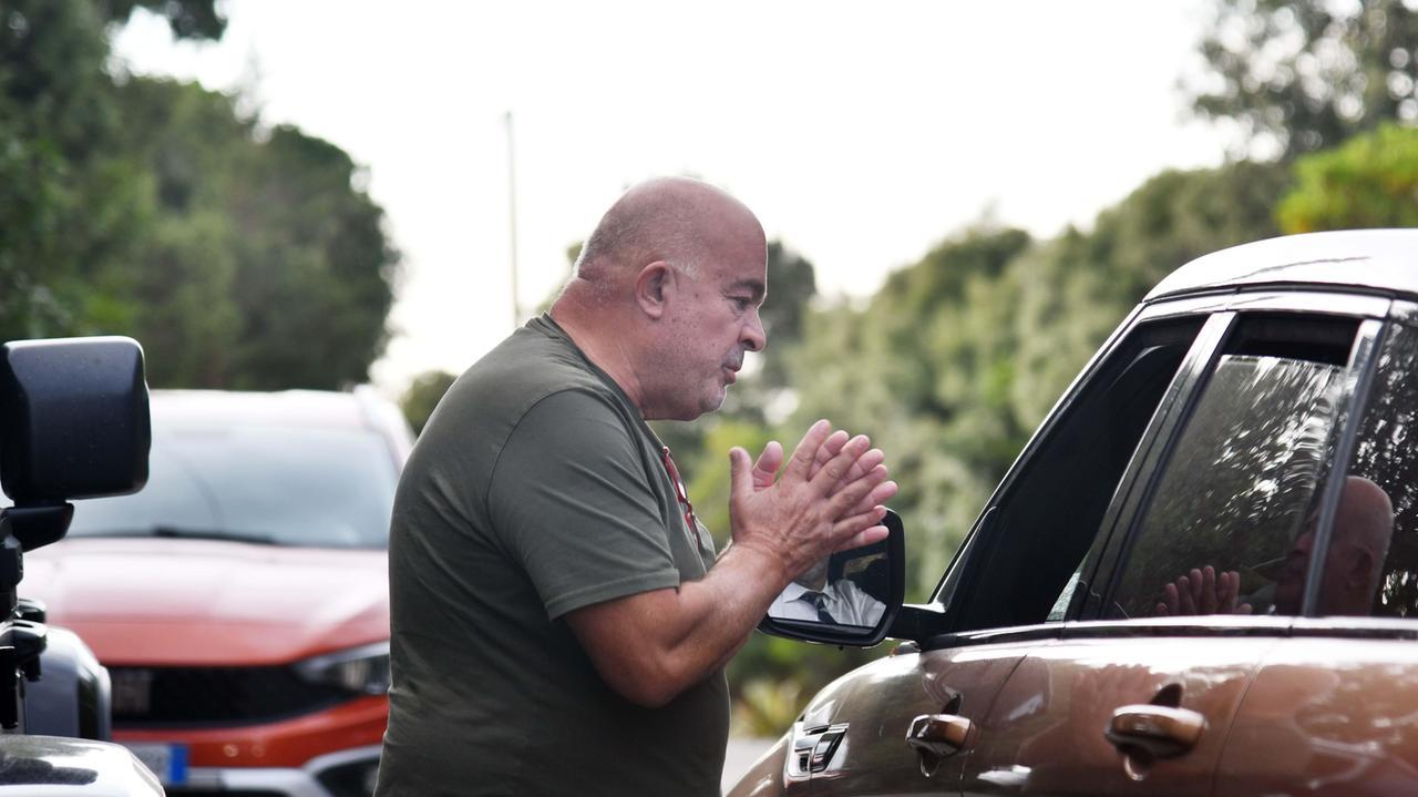 Delitto Cinzia Pinna, il padre dell’assassino accusato di maltrattamenti dalla moglie: «Tutto inventato, la querelo»
