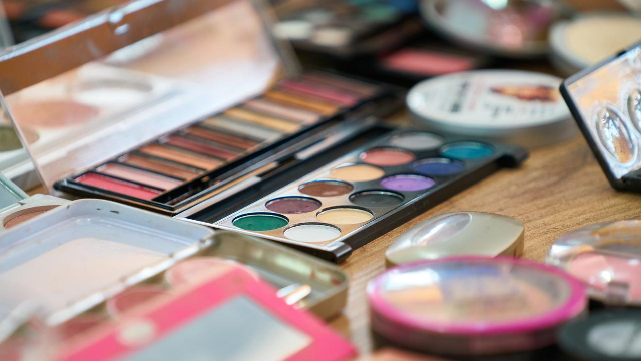 Sassari, in fuga con 350 euro di cosmetici rubati: arrestato