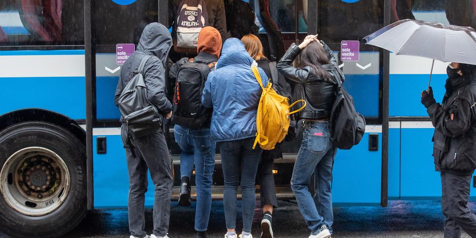 Seta, pronto il nuovo orario dei bus «Attenti alle esigenze degli studenti»