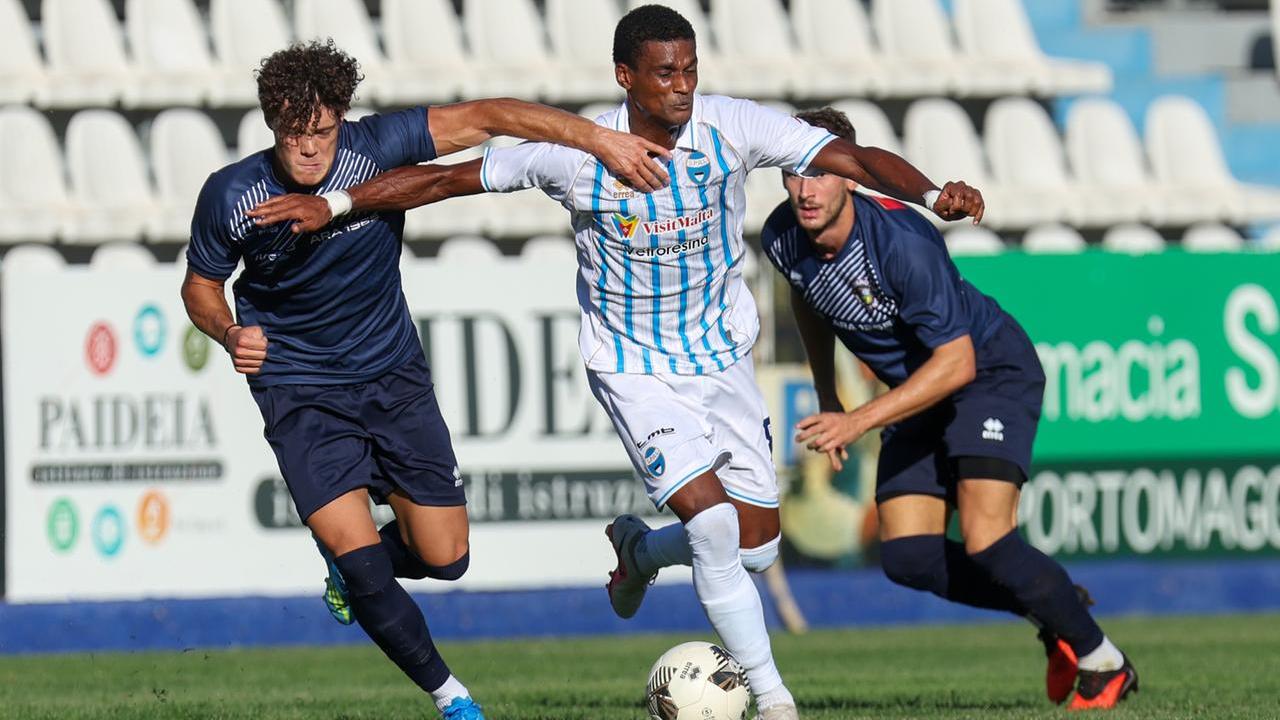 Molossi, professore al mattino e calciatore nel pomeriggio: «Un sogno essere alla Spal»