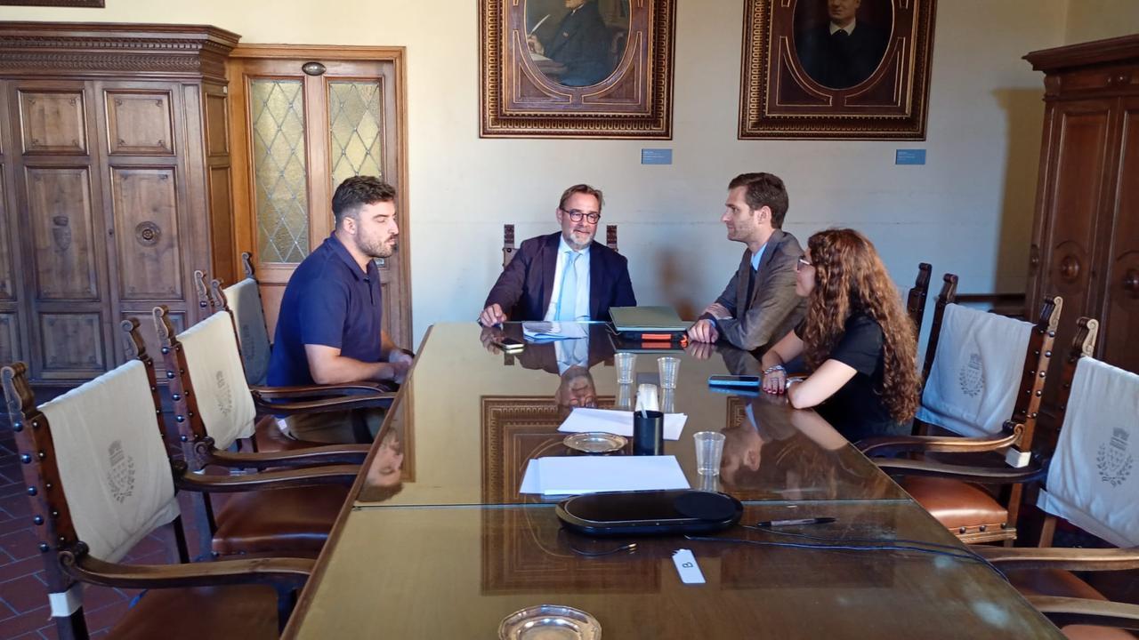 
	La commissione di controllo e garanzia senza i membri di maggioranza

