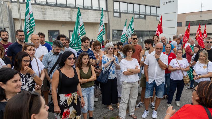 Ferrara, le intimidazioni: Coperion impone il silenzio