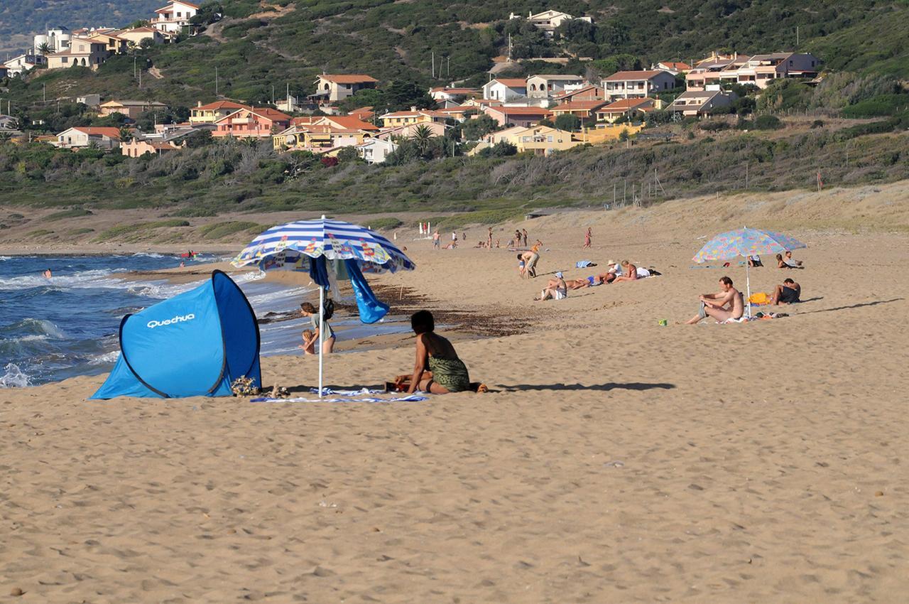 Tragedia in mare, vengono trascinati al largo dalla corrente: un uomo muore, l’altro si salva – Cosa è successo