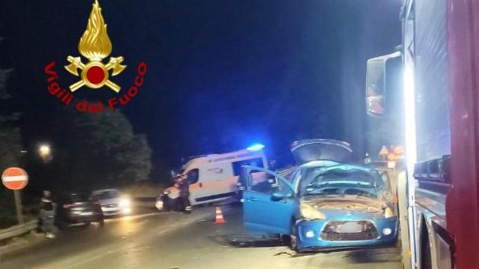 Sassari, scontro tra due auto: feriti trasportati in ospedale
