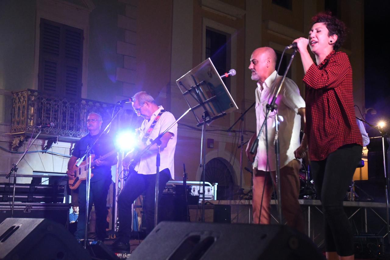 Vintage e musica: gli anni Sessanta e Settanta tornano protagonisti
