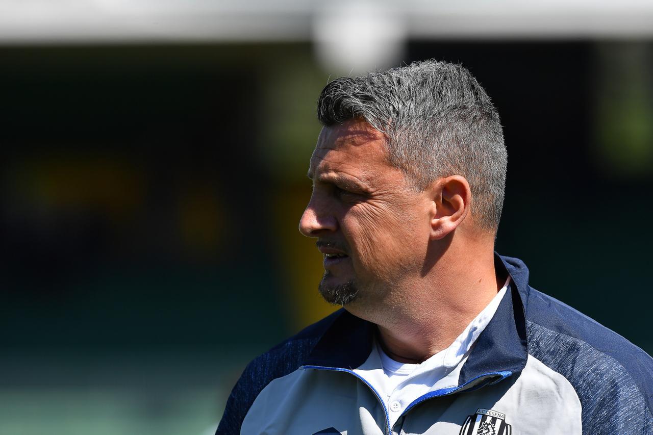 Calcio, malore sul campo da padel: grave Andrea Camplone