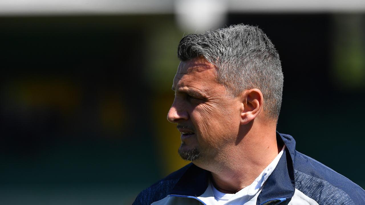 Calcio, malore sul campo da padel: grave Andrea Camplone