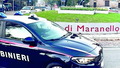 «Scusi, ha perso delle monete». Ma è solo una scusa per derubare un’anziana, tre arresti