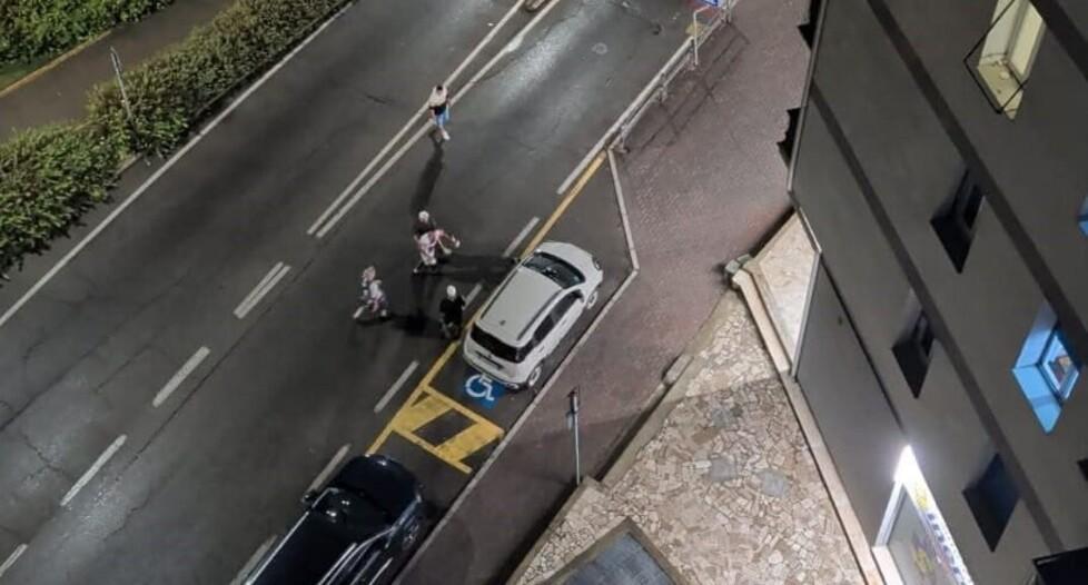 
	La foto scattata da un residente della zona

