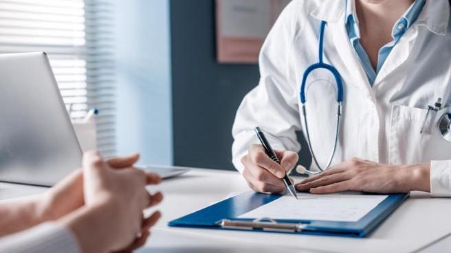 Hanno rischiato di restare senza assistenza, sospiro di sollievo per oltre mille pazienti: medico in arrivo