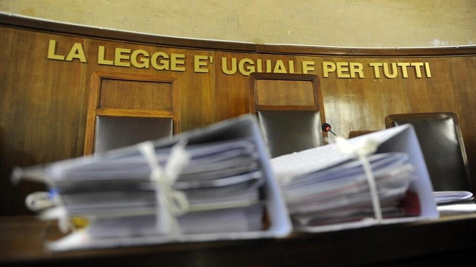 Capannori, intesta la casa al figlio per evitare di pagare i debiti: vendita annullata<br>