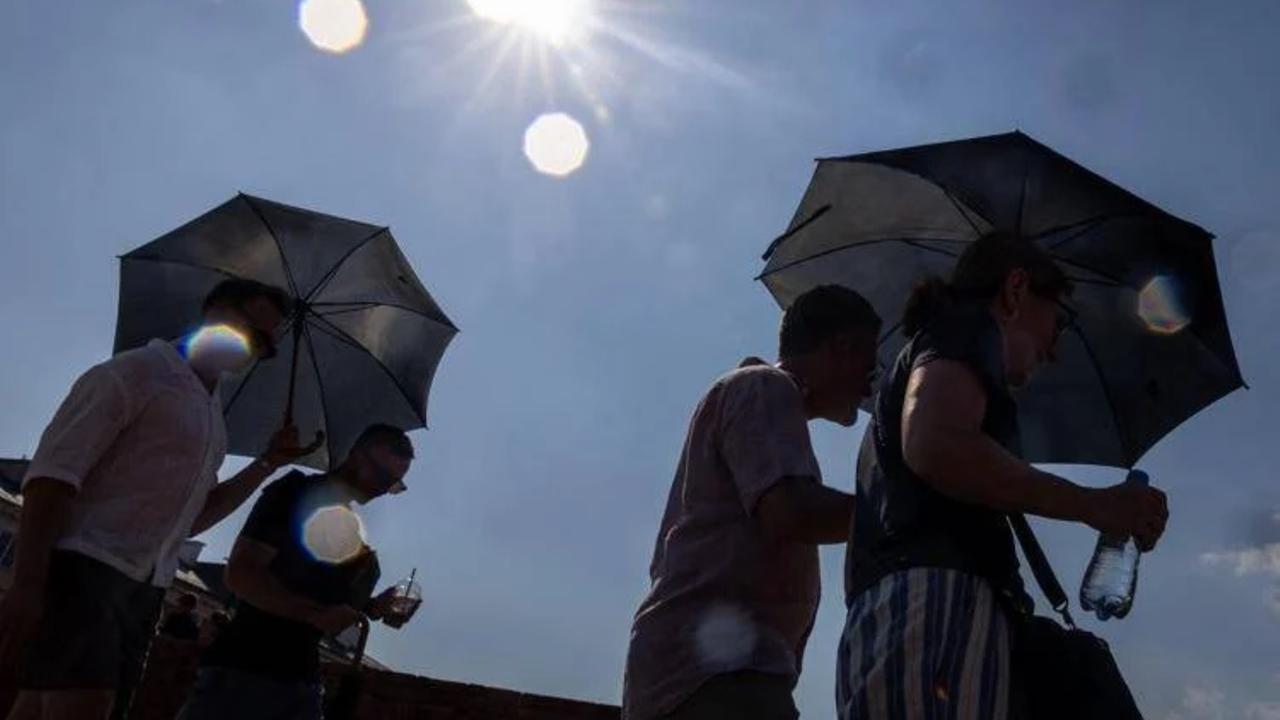 Perché il caldo record può aggravare anche il crollo delle nascite in Italia: l’allarme degli esperti