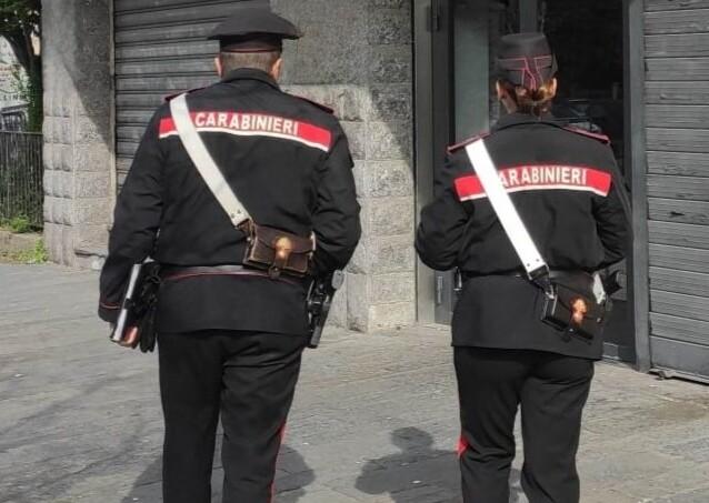 Presa di mira con insulti sui social e molestie in strada: 40enne senza fissa dimora denunciato