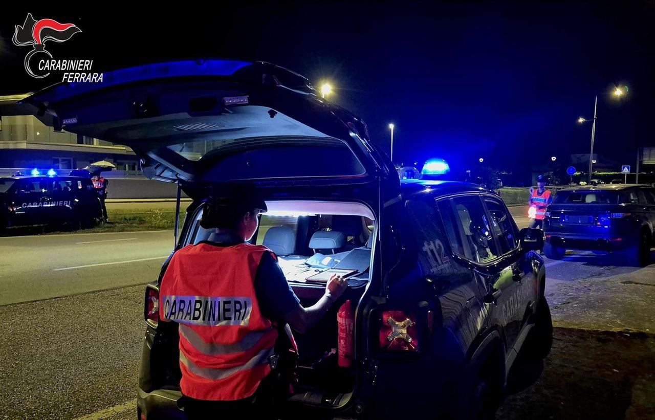 Goro, la festa nel locale finisce male: due in ospedale e un arrestato