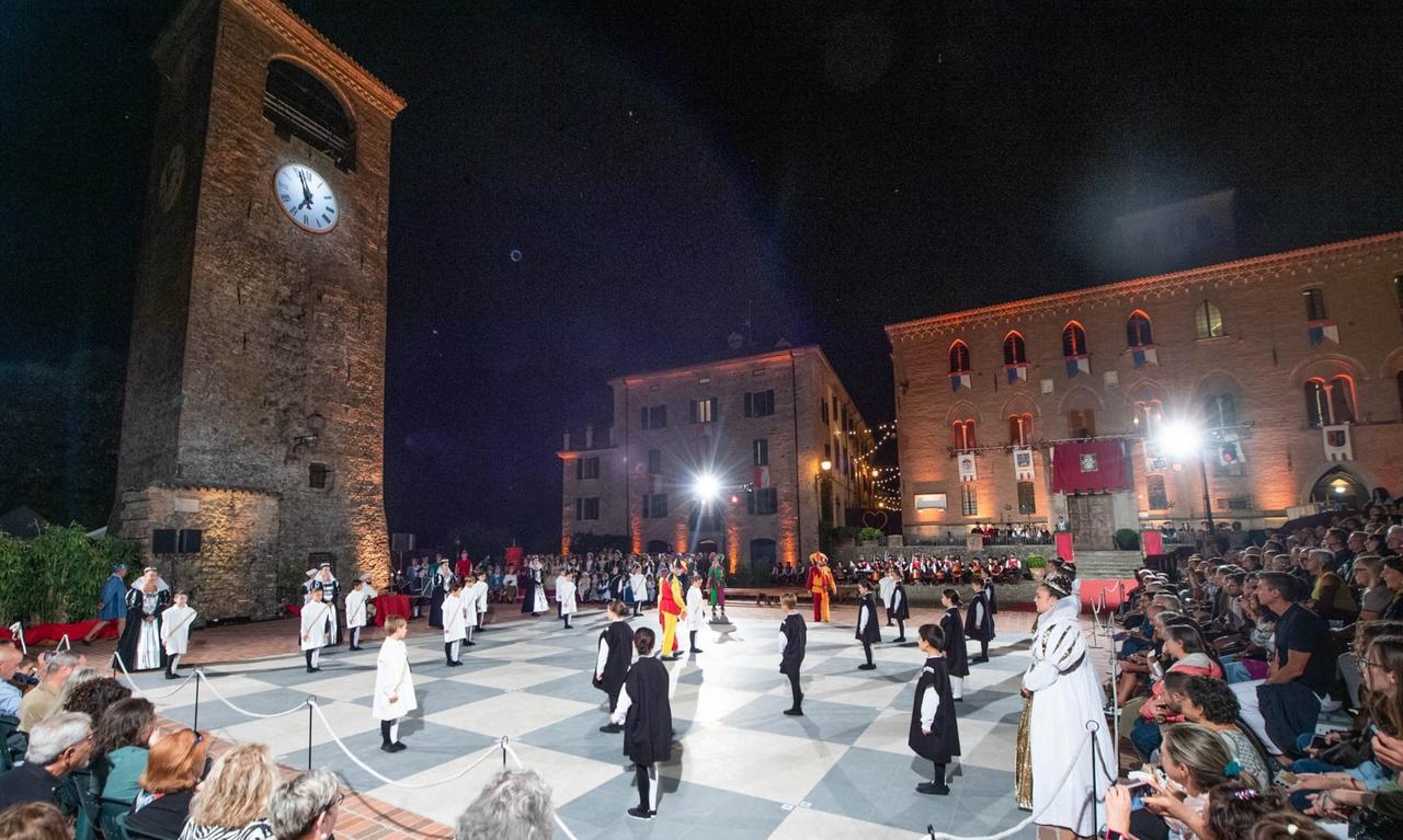 
	La Dama Vivente a Castelvetro (foto Venturelli)

