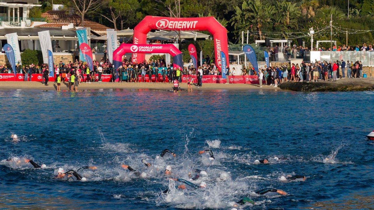 Torna il Challenge Forte Village Sardinia, il sud dell’isola capitale mondiale del triathlon