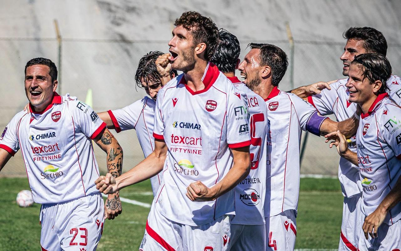 
	Il biancorosso Martin Montip&ograve; esulta per la rete del vantaggio con il Cittadella (Foto: Daniele Lugli)

