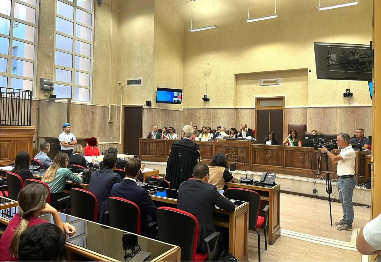 Duplice omicidio di via Ghibli, l’imputato: «Non ho ucciso i miei genitori»