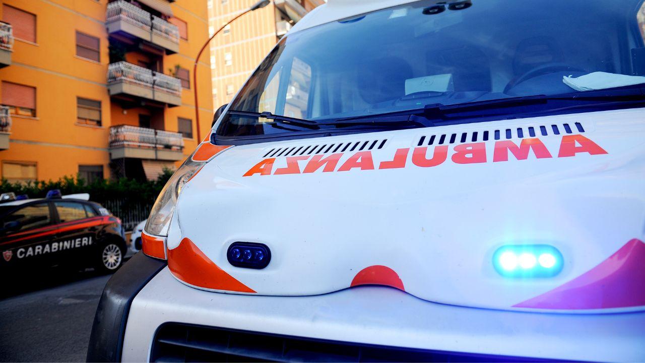 Soccorsi e carabinieri (in foto archivio)