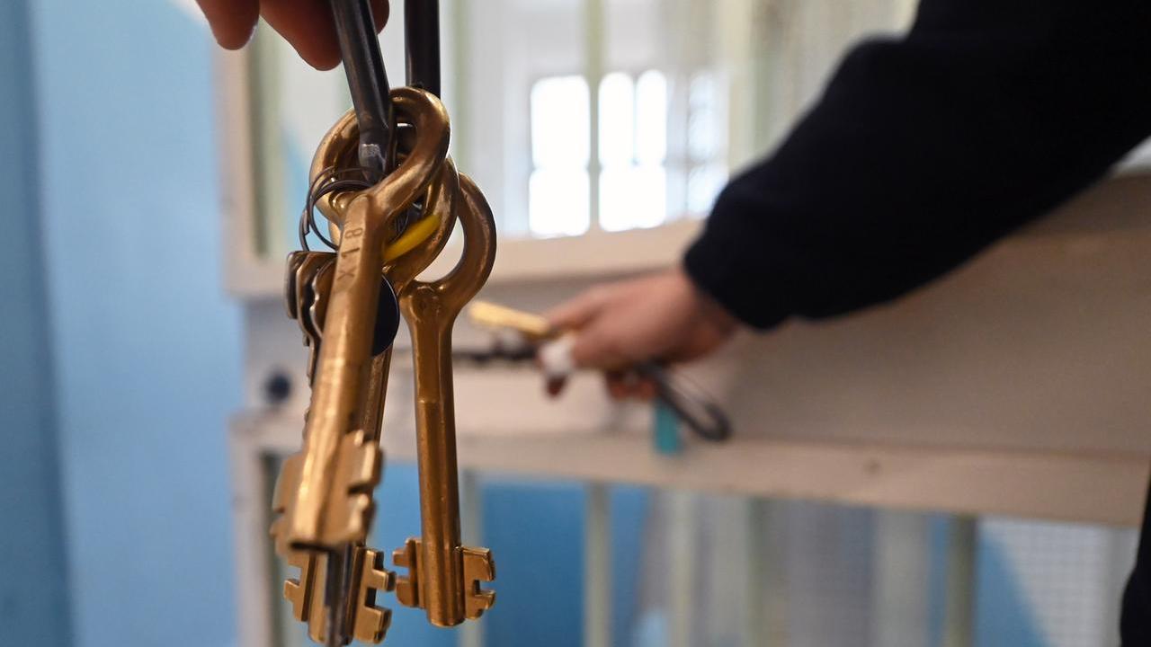 Boss mafiosi al 41 bis in Sardegna, la Regione ricorre al Tar contro il governo Meloni