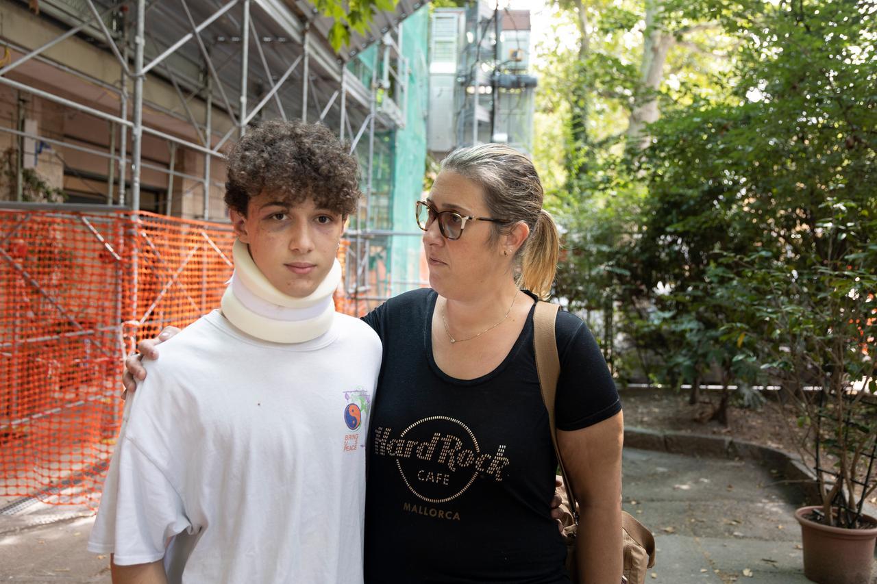 Massacrato di botte in centro a 17 anni: un ragazzo della banda si scusa solo 3 anni dopo in tribunale