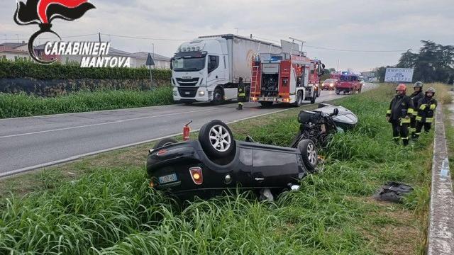 Scontro frontale a Viadana: ferito un 19enne di Boretto