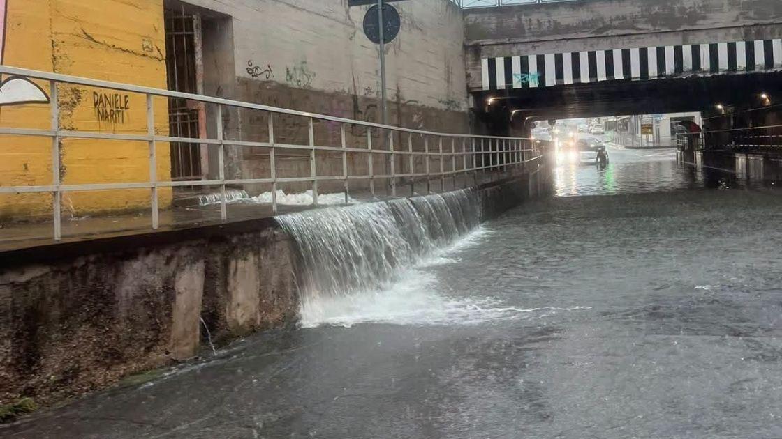 
	Empoli, il sottopasso della stazione allagato

