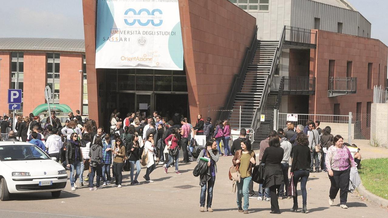 L’Università di Sassari verso il nuovo rettore, parlano i giovani: «Vorremmo più spazi per studiare»