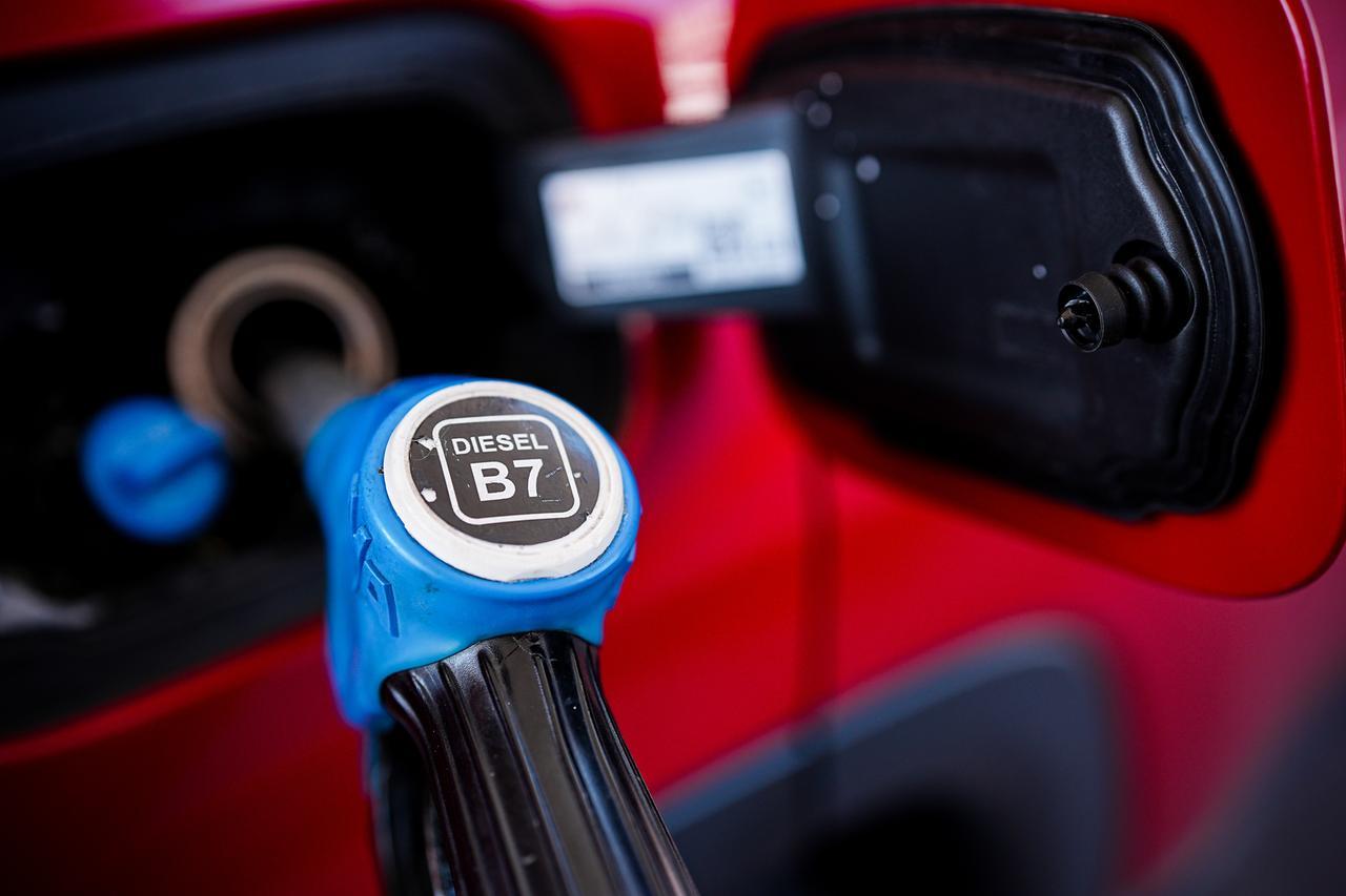 Diesel, nuovo balzo dei prezzi: cosa cambia con il taglio dello sconto sulle accise