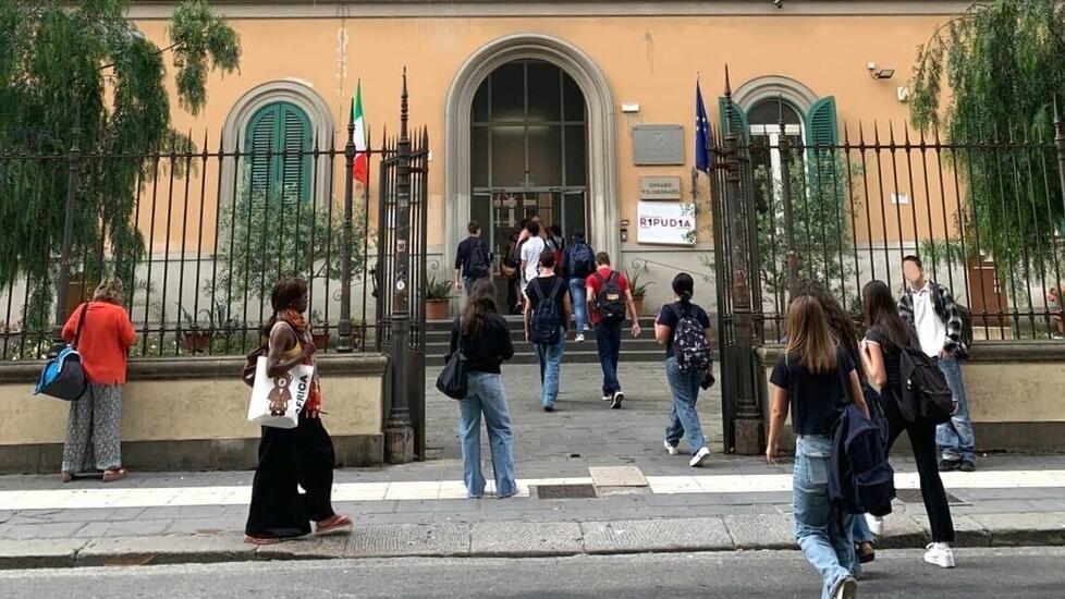 Livorno, lo sfogo di una mamma: «Mio figlio in classe col pannolino bagnato»