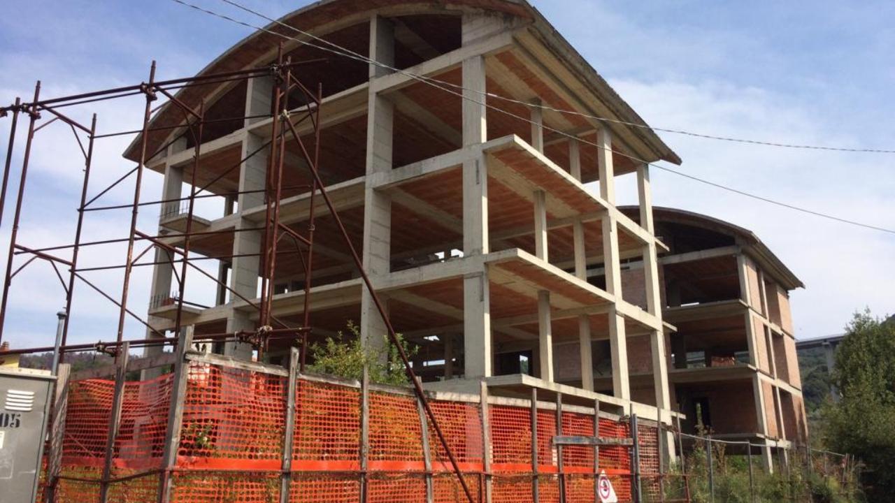 L'ex Tropicana a Bozzano