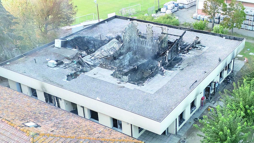 Asilo bruciato, confermati i trasferimenti a San Pancrazio e Soliera