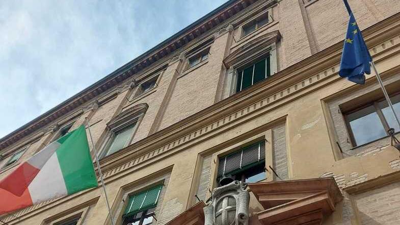 Denuncia il fidanzato per tentata violenza, ma poi ritratta: «Mi sono inventata tutto»