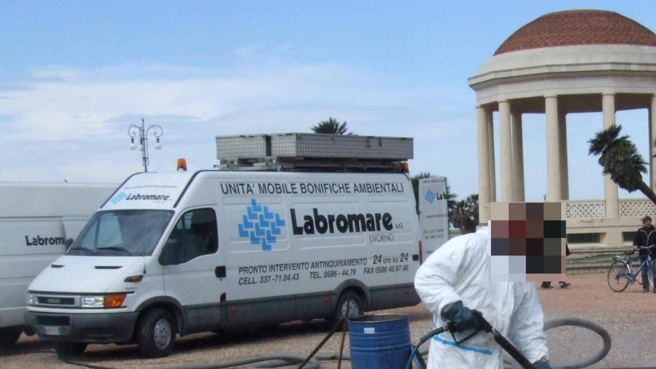 
	Un intervento in citt&agrave; della Labromare (foto archivio)

