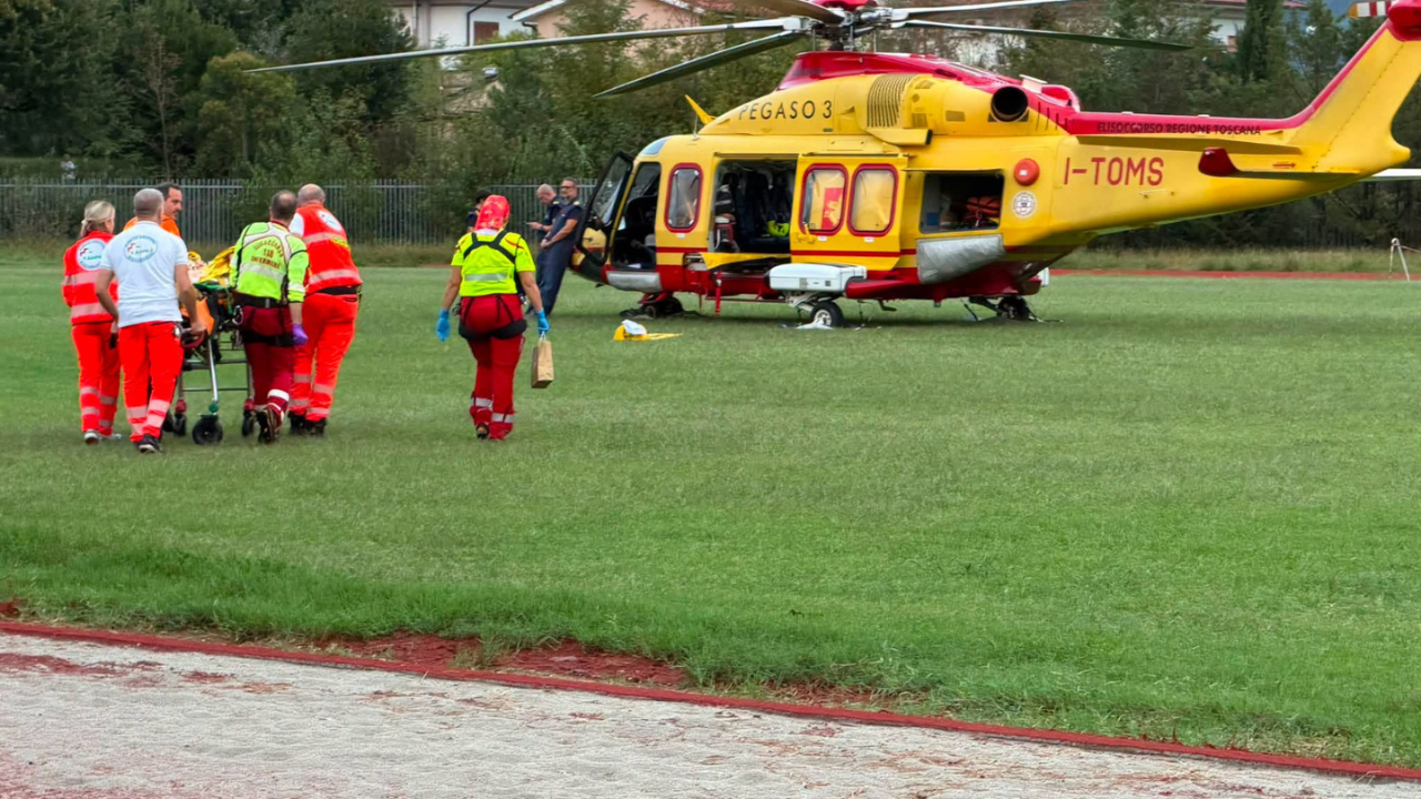 Massa e Cozzile, morta la donna investita da un Suv in via Fratelli Cervi