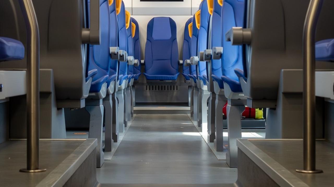 Molestie a una ragazza disabile in stazione e sul treno: condannato a due anni e due mesi