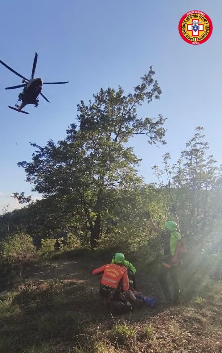 Escursionista di Prato soccorsa con l’elicottero nel Mugello