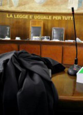 Lucca, società indebitata per 8 milioni con sede legale fittizia a Crotone: sì al fallimento&nbsp;<br>
