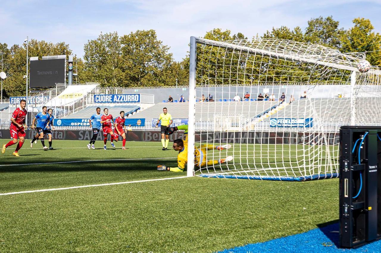 
	Casarini trasforma il calcio di rigore a Novara (Foto: Alessandro Torelli)

