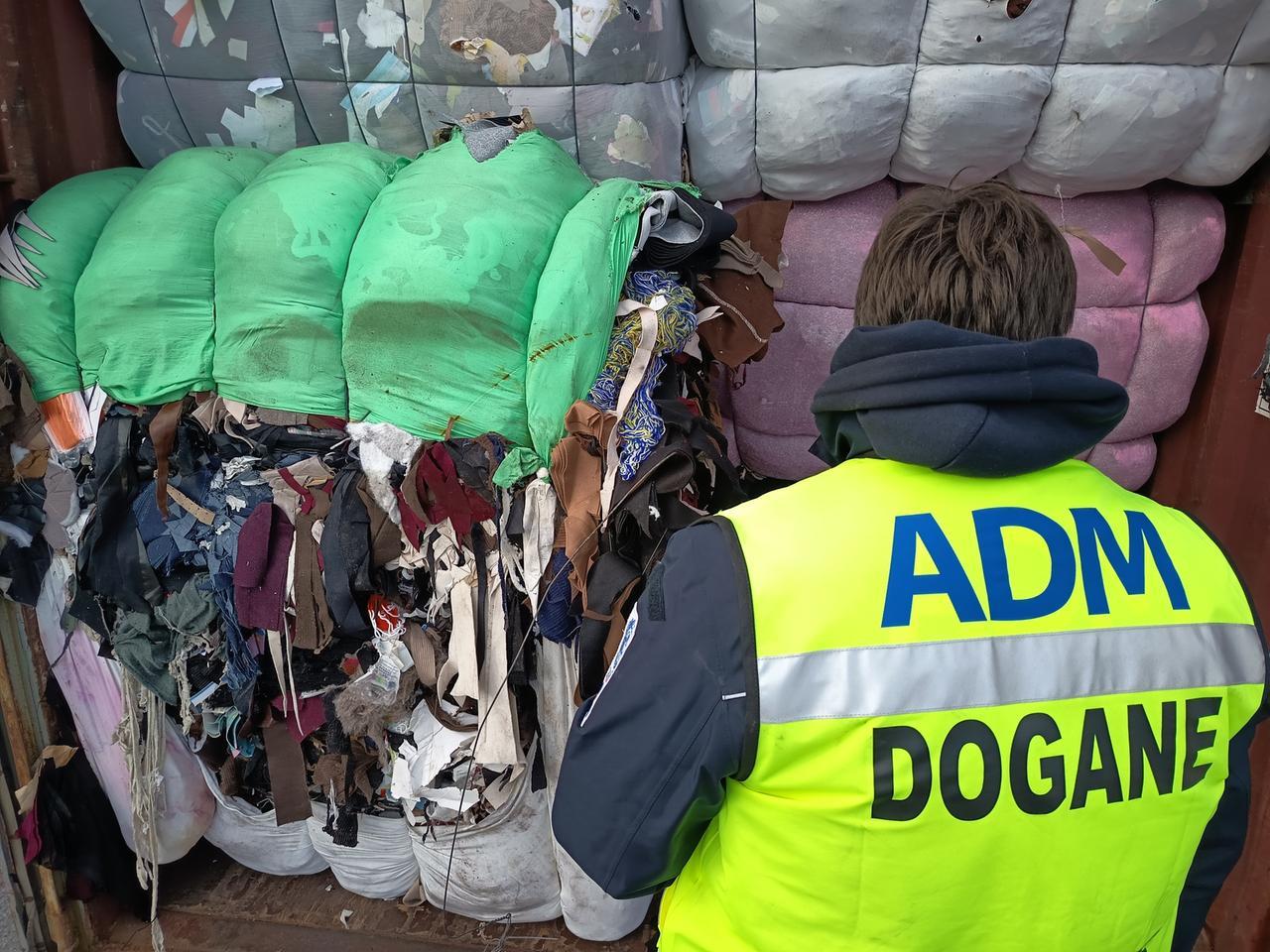 
	Il sequestro delle Dogane

